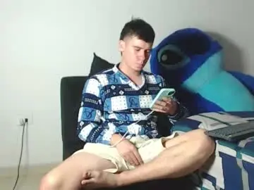 Chaturbate Adult Webcam of harry_brown2324