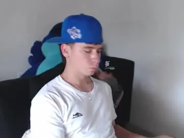 Chaturbate Adult Video Chat of harry_brown2324