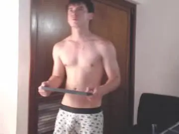 Chaturbate Live Sex Cam of harry_brown2324