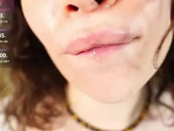 Chaturbate Live Sex Cam of alma_yammy