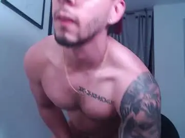 Chaturbate Adult Webcam of andrew_mathe