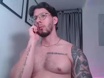 Chaturbate Free Live Porn of andrew_mathe