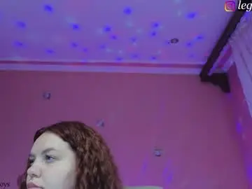 Chaturbate Live Sex Cam of courteous_raspberrrry