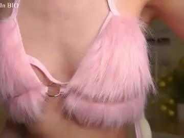 Chaturbate Adult Video Chat of falinecrosthwaite