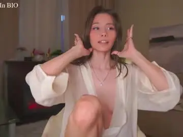 Chaturbate Watch Live Sex Cams of falinecrosthwaite