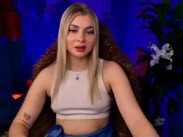 Chaturbate Adult Webcams of hyileyclark