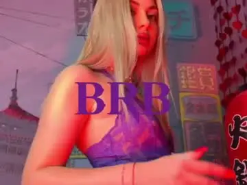 Chaturbate Watch Live Sex Cams of hyileyclark