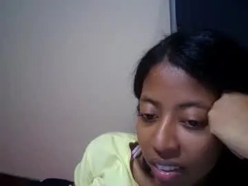 Chaturbate Watch Live Sex Cams of joliekah27