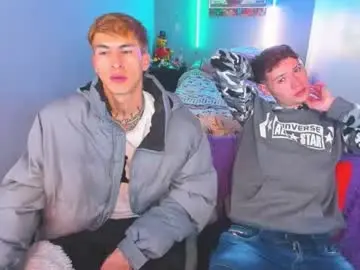Chaturbate Live Sex Cam of latin_boysxxx_