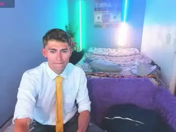 Chaturbate Live Sex Cam of latin_boysxxx_