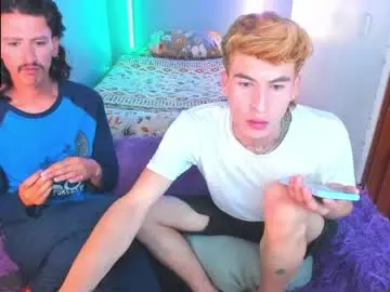 Chaturbate Live Porn of latin_boysxxx_