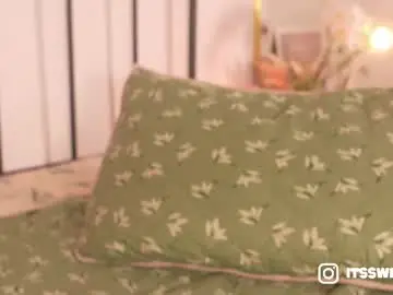 Chaturbate Adult Webcam of milky_0