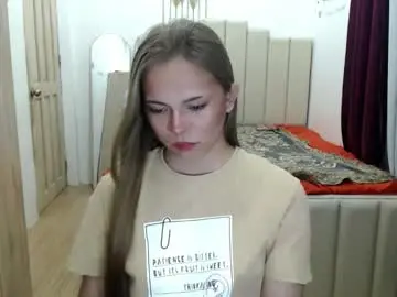 Chaturbate Live Sex of queen_heart0