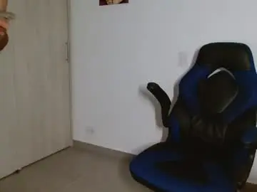 Chaturbate Adult Webcam of alejo_hot23