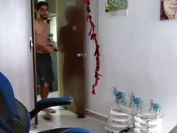 Chaturbate Nude Webcam of alejo_hot23