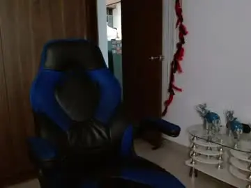 Chaturbate Live Sex of alejo_hot23