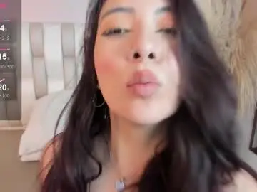 Chaturbate Sex Cam of ari_lynn_