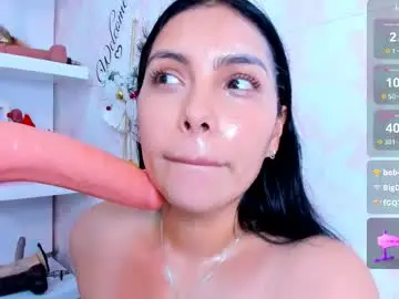 Chaturbate Adult Video Chat of evelinn_belen