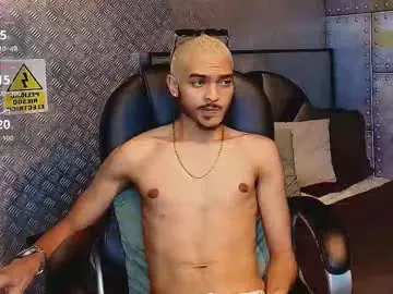 Chaturbate Sex Chat of marcusrain_