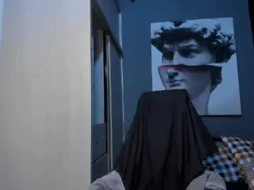 Chaturbate Live Sex Cam of nicolasmuscle