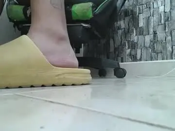 Chaturbate Sex Cam of srfindomfeet_