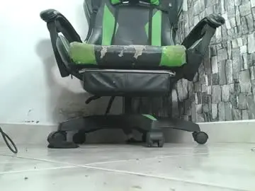 Chaturbate Best live sex cam show of srfindomfeet_