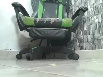 Chaturbate Adult Video Chat of srfindomfeet_
