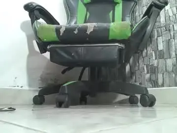 Chaturbate Best live sex cam show of srfindomfeet_