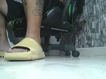 Chaturbate Adult Webcam of srfindomfeet_