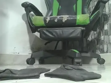 Chaturbate Adult Webcam of srfindomfeet_