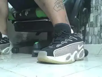 Chaturbate Best Webcam of srfindomfeet_