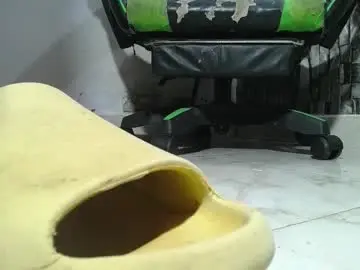 Chaturbate Best Webcam of srfindomfeet_