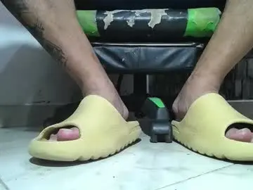 Chaturbate Free Live Porn of srfindomfeet_