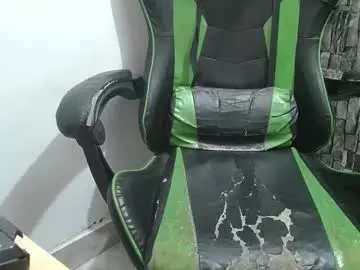 Chaturbate Free Porn Cam of srfindomfeet_