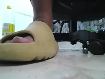 Chaturbate Nude Webcam of srfindomfeet_