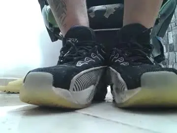 Chaturbate Nude Webcam of srfindomfeet_