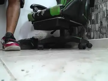 Chaturbate Best Webcam of srfindomfeet_