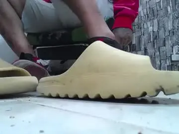 Chaturbate Adult Video Chat of srfindomfeet_