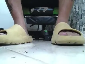 Chaturbate Private Sex Chat of srfindomfeet_