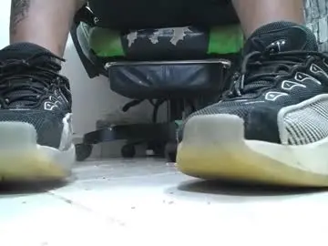Chaturbate Free Live Porn of srfindomfeet_