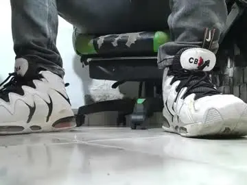 Chaturbate Private Sex Chat of srfindomfeet_