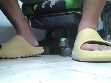 Chaturbate Live Sex of srfindomfeet_