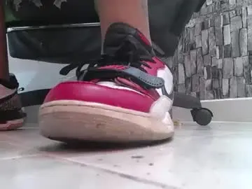 Chaturbate Adult Video Chat of srfindomfeet_