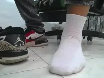 Chaturbate Free Porn Cam of srfindomfeet_