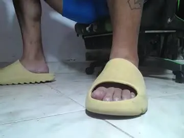 Chaturbate Live Sex of srfindomfeet_