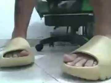 Chaturbate Live Porn of srfindomfeet_