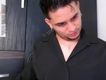 Chaturbate Best live sex cam show of colin_lewisss