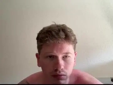 Chaturbate Live Sex Cam of oliver_and_thomas