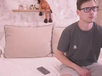 Chaturbate Live Sex Cam of fluffy_hat