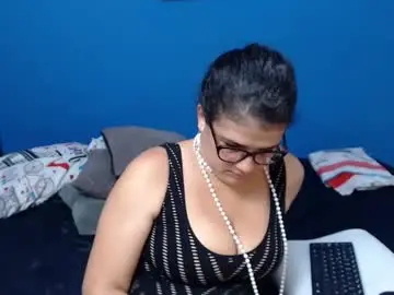 Chaturbate Live Sex Cam of glennddastar